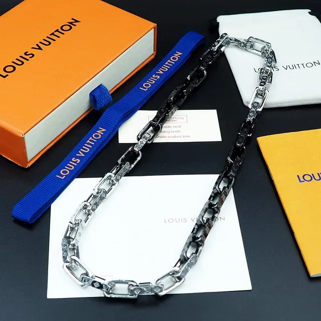 Louis Vuitton Silver Black Chunky Link Chain Engraved Monogram Necklace 3