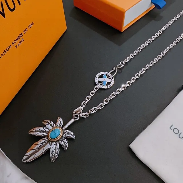 Louis Vuitton Silver Blue Chain Turquoise Cabochon Necklace 8