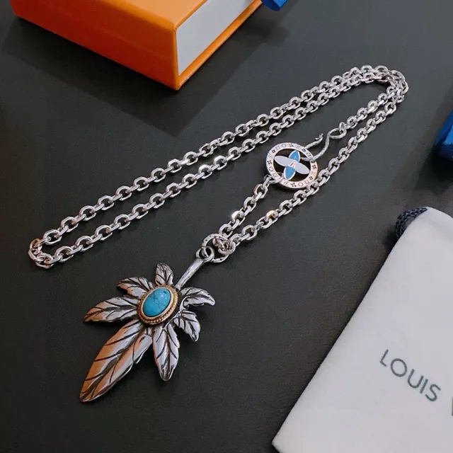 Louis Vuitton Silver Blue Chain Turquoise Cabochon Necklace 9