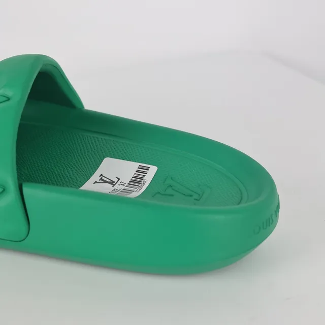 Louis Vuitton Slide Green Molded Rubber Slippers 4
