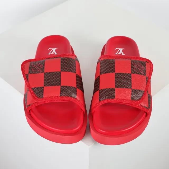 Louis Vuitton Slide Rouge et Noir Damier Check chaussons 8