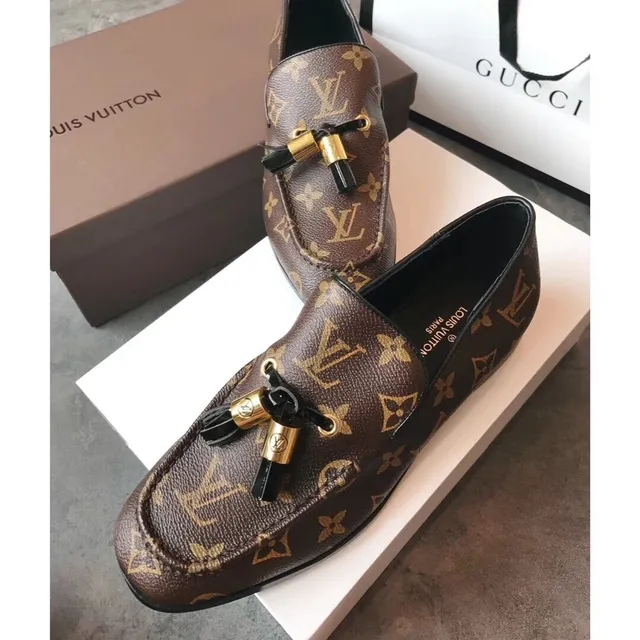 Louis Vuitton Mocassim de Franjas Marrom Monograma Lona Mocassins 4