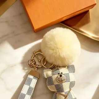 Louis Vuitton دب تيدي بيج أسود Damier Check جلد لمسة بوم بوم إكسسوار هاتف