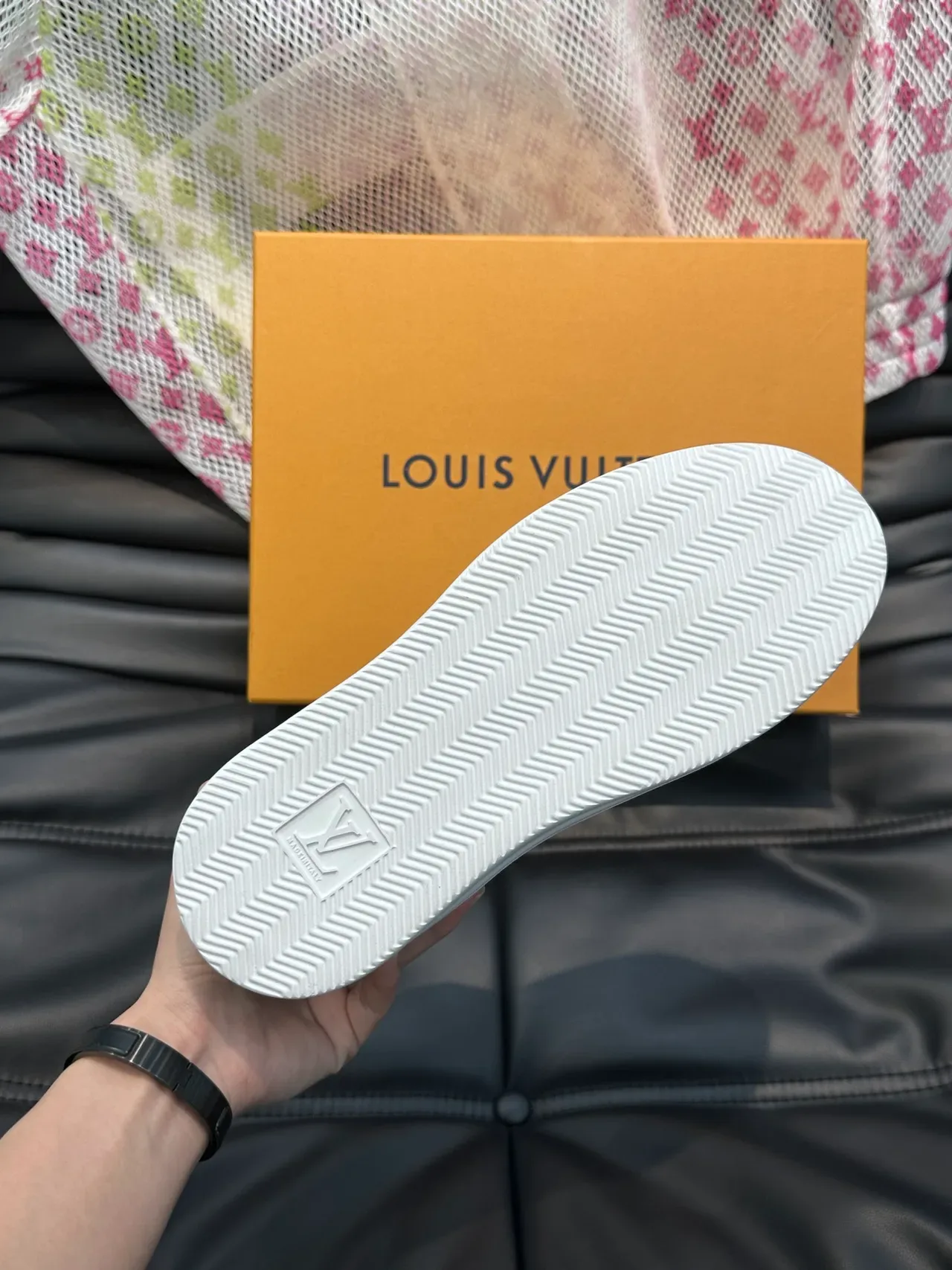 Louis Vuitton White Brown Leather Low-Top Embroidered LV Monogram Lifestyle Sneakers 2