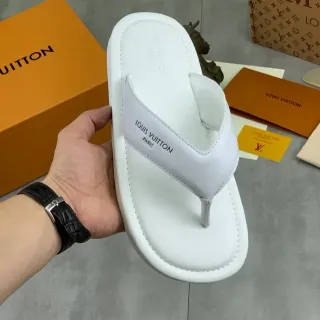 Louis Vuitton सफेद चमड़े की Thong Strap चप्पल