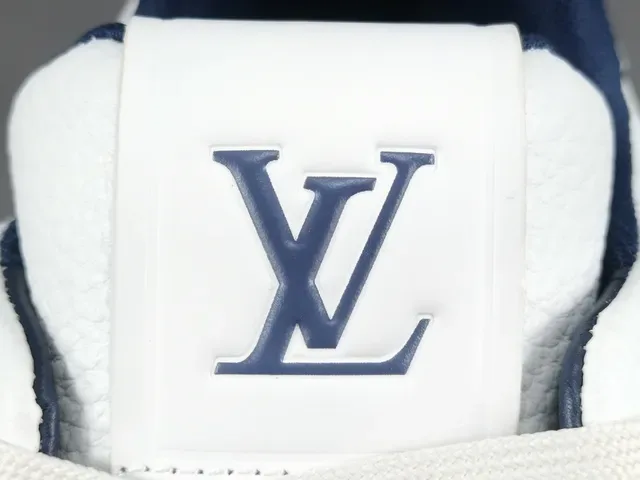 Louis Vuitton White Navy Low-Top Layered Leather Upper Lifestyle Sneakers 4