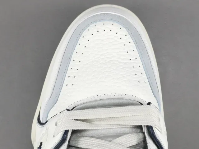 Louis Vuitton White Navy Low-Top Layered Leather Upper Lifestyle Sneakers 10