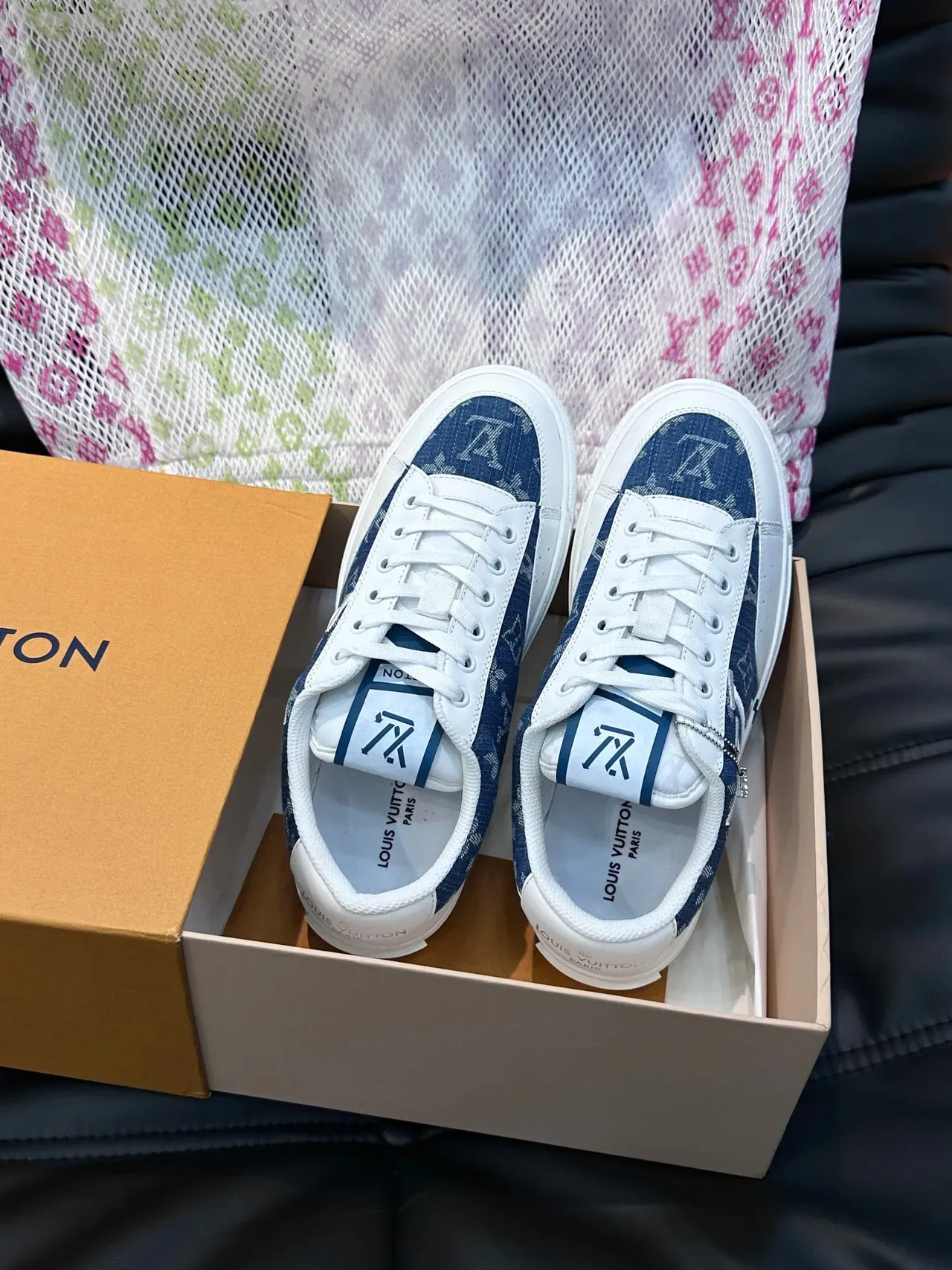 Louis Vuitton সাদা নেভি মনোগ্রাম টেক্সটাইল লেদার অ্যাকসেন্ট লাইফস্টাইল স্নিকার 3
