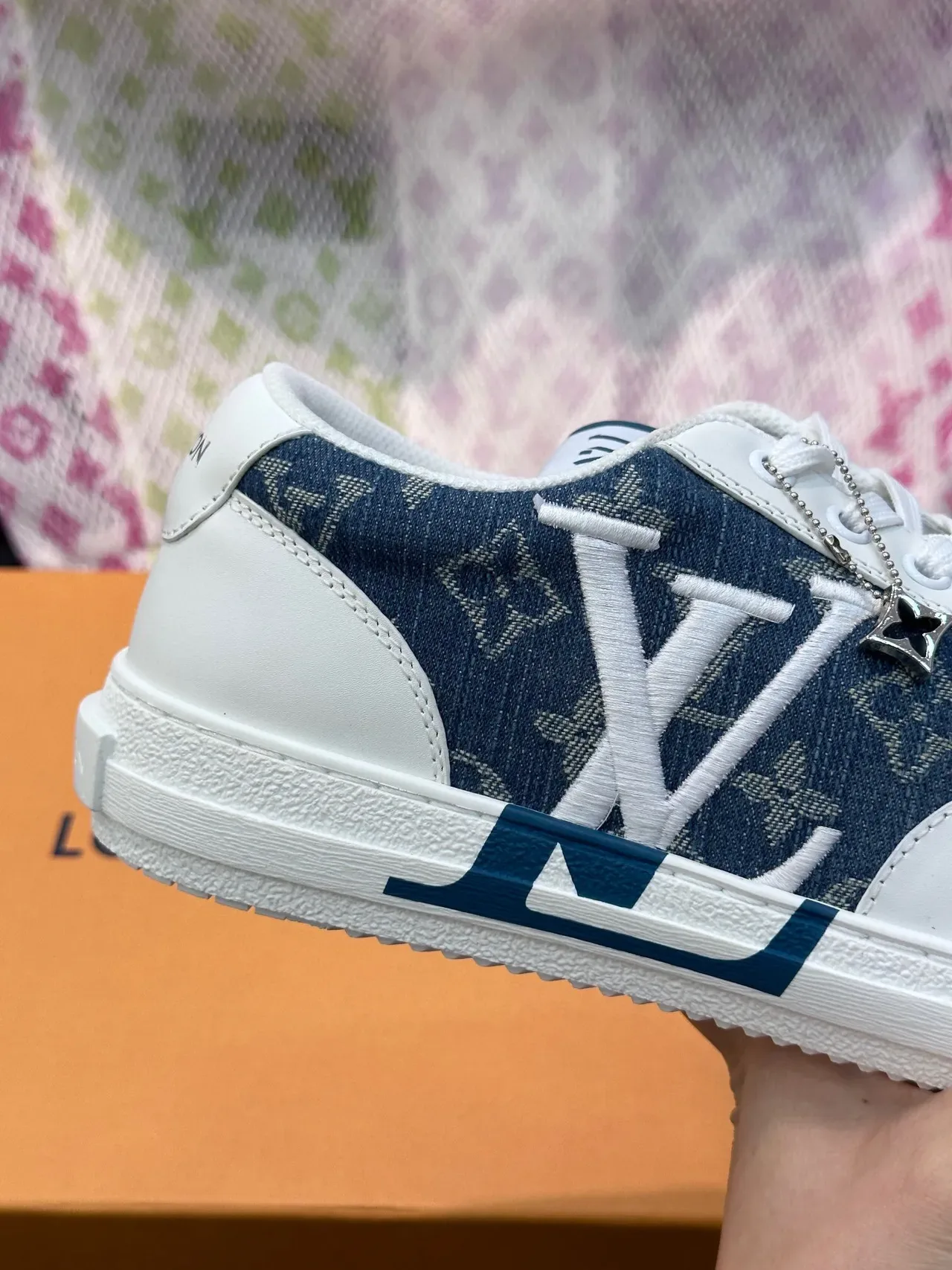 Louis Vuitton সাদা নেভি মনোগ্রাম টেক্সটাইল লেদার অ্যাকসেন্ট লাইফস্টাইল স্নিকার 7