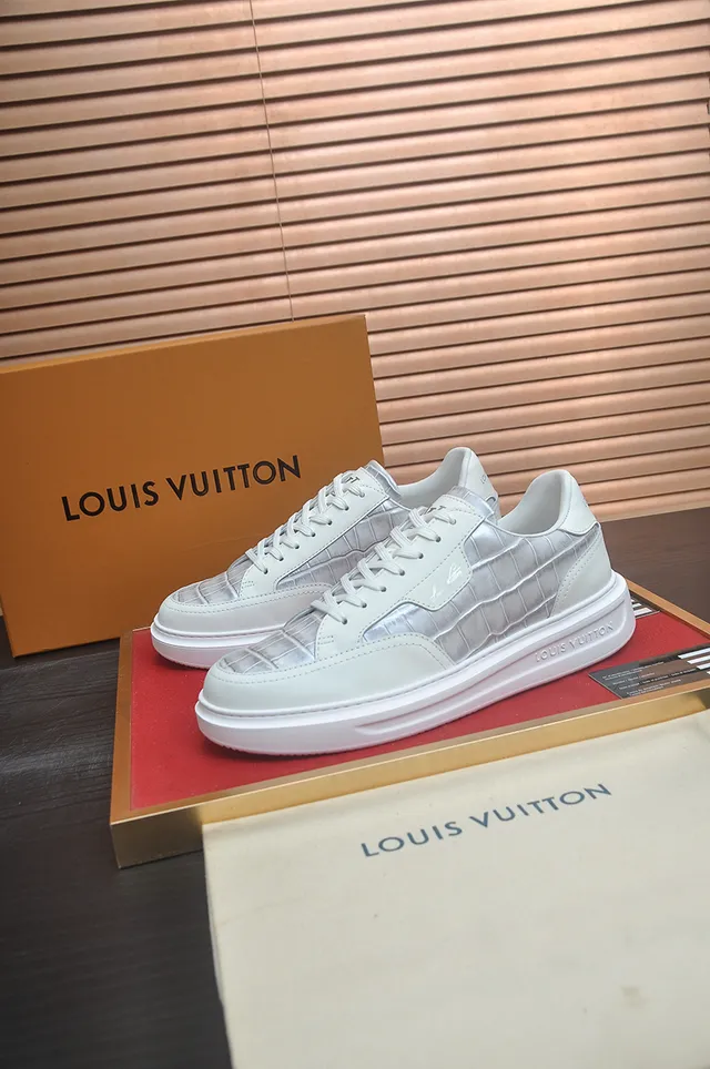 Louis Vuitton White Silver Low-Top Crocodile-Embossed Panel Lifestyle Sneakers 4