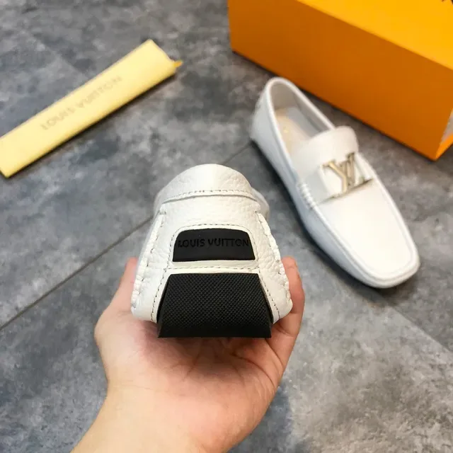 Louis Vuitton White Silver Pebbled Leather LV Logo Buckle Loafer 3