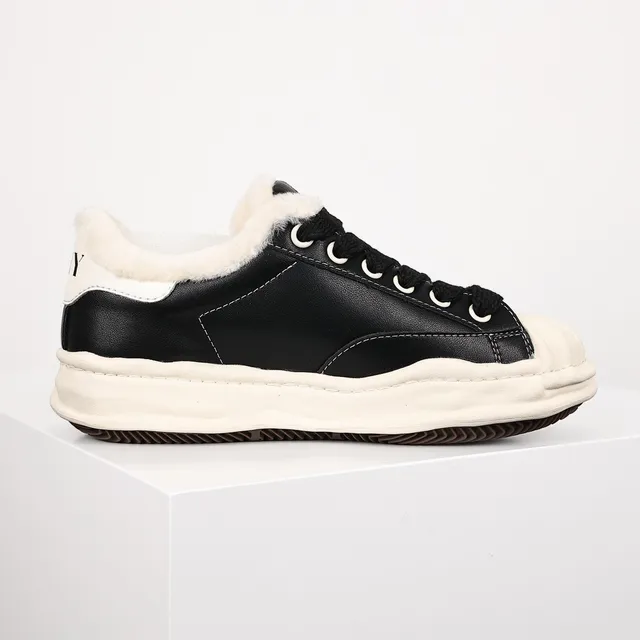 MMY Blakey Noir et crème col Shearling sneakers lifestyle 7