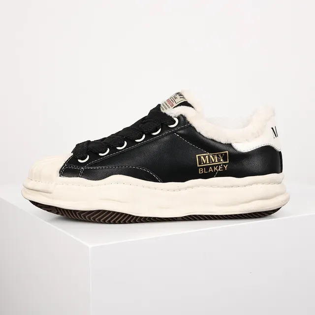 MMY Blakey Noir et crème col Shearling sneakers lifestyle 9