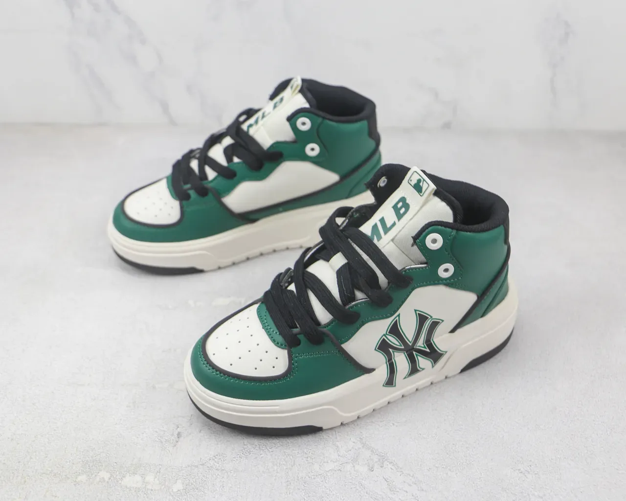 Mitchell & Ness NY Yankees High Top Vert Blanc Noir Lifestyle Sneakers 4