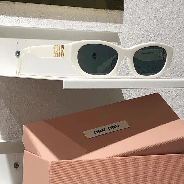 Miu Miu Arcadie Noir Or Silhouette Oeil de Chat Cadre en Acétate Lunettes de Soleil 8
