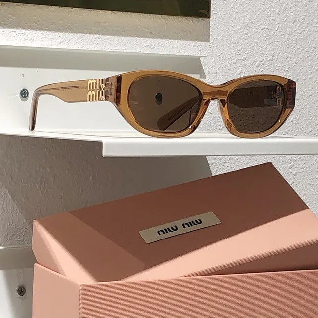 Miu Miu Arcadie Noir Or Silhouette Oeil de Chat Cadre en Acétate Lunettes de Soleil 9