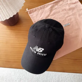 Miu Miu Logo Bordado Negro Gorra de Béisbol