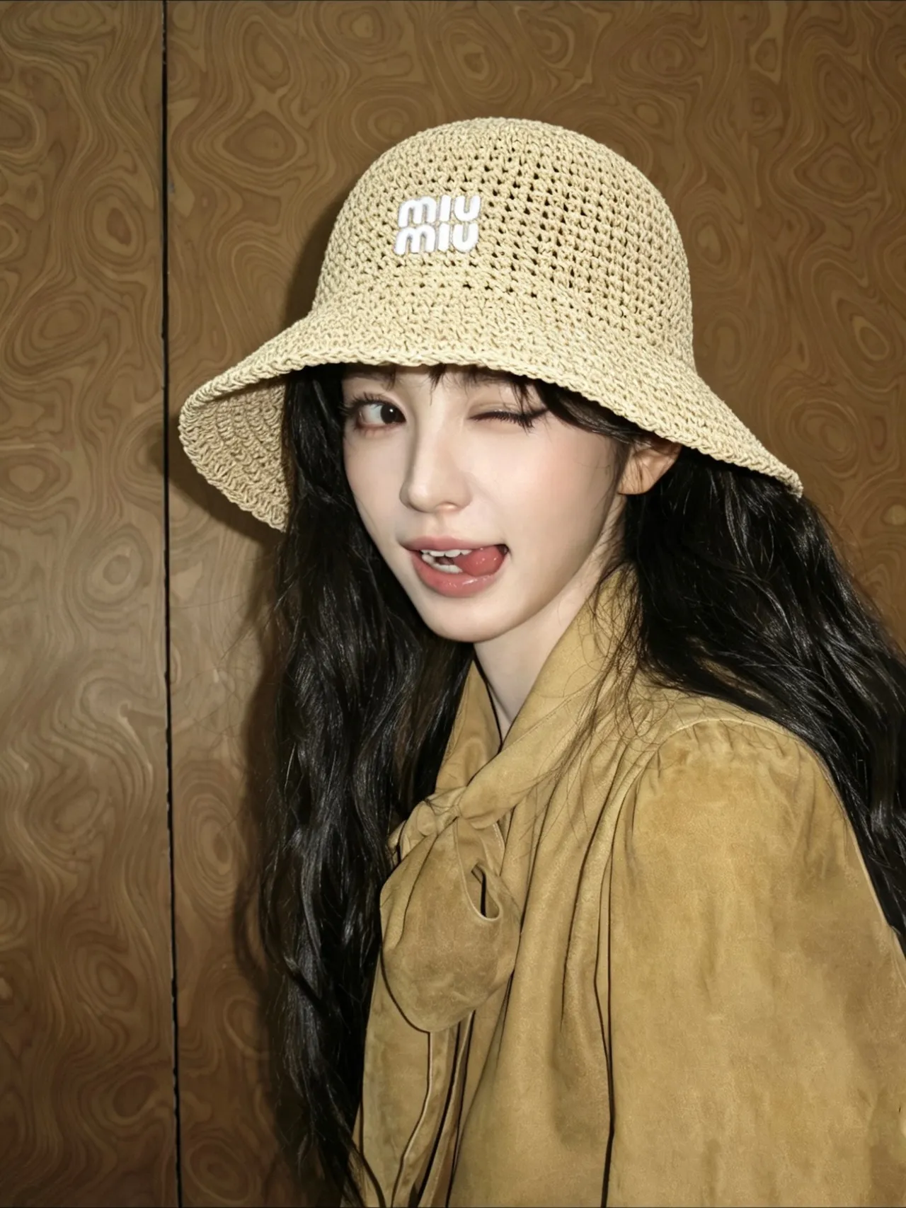 Miu Miu Logo-Embellished Crocheted Straw Bucket Hat 9