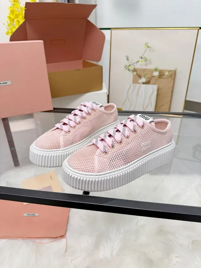 Miu Miu Tênis Plataforma Rosa Branco Malha Superior Sola Texturizada Lifestyle Sneakers 5