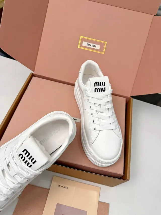Miu Miu Wander حذاء أسلوب حياة أبيض 2