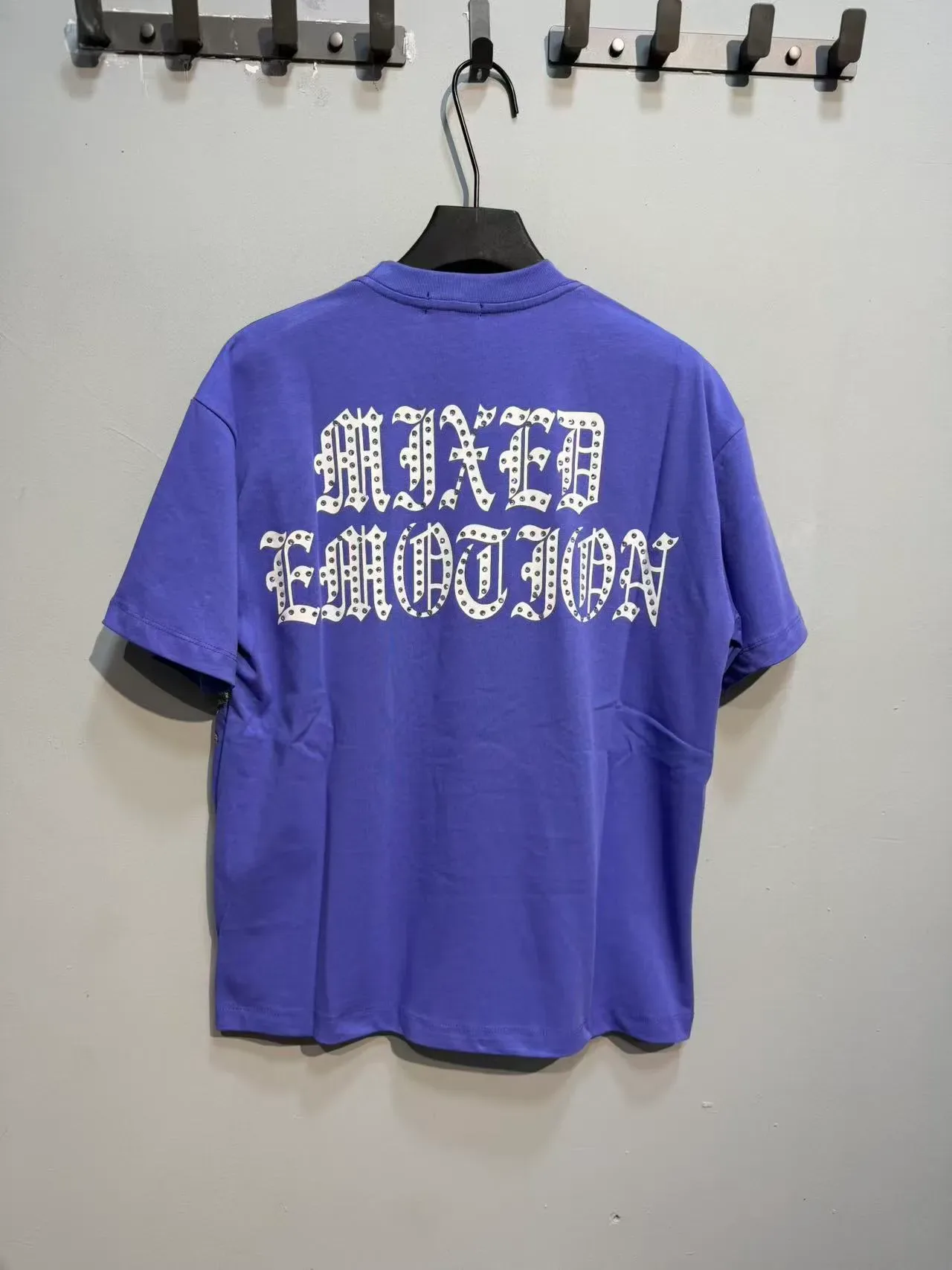 Mixed Emotion Life Emotion Cherub Graphic T-Shirt 13