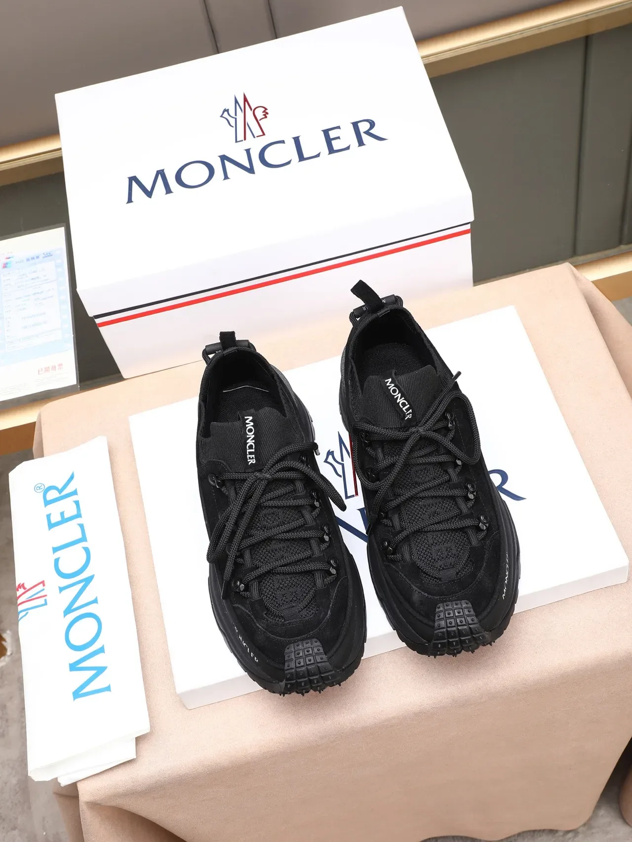 Moncler Noir Col Tricot Ajustement Chaussette Daim et Tissu Supérieur Chaussures Lifestyle 2