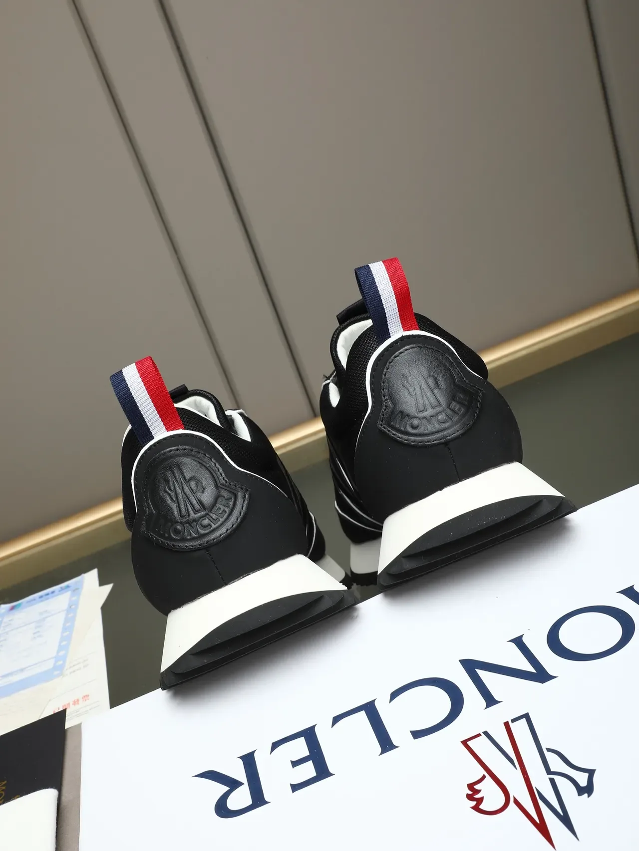 Moncler Noir Blanc Zigzag-Couturé M Superposition Maille Et Supérieur Synthétique Chaussures Lifestyle 3