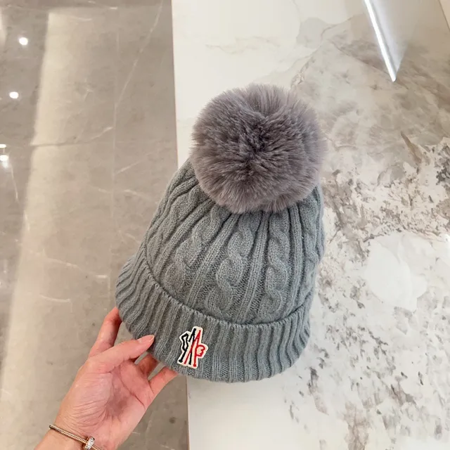 Moncler Boné Cinza Vermelho Tricô Cable Punho Acanalado 2