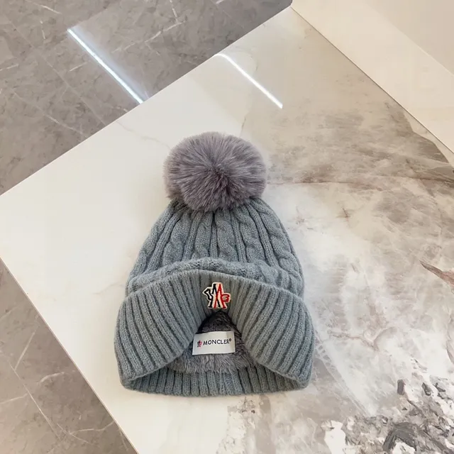 Moncler Boné Cinza Vermelho Tricô Cable Punho Acanalado 4