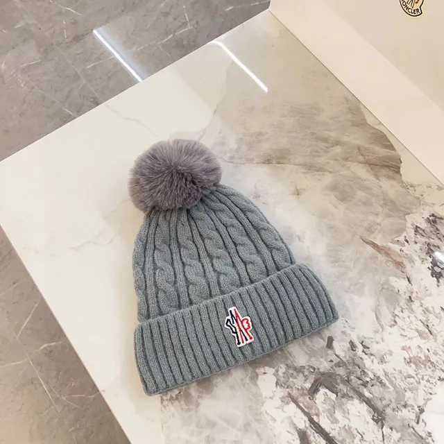 Moncler Boné Cinza Vermelho Tricô Cable Punho Acanalado 8