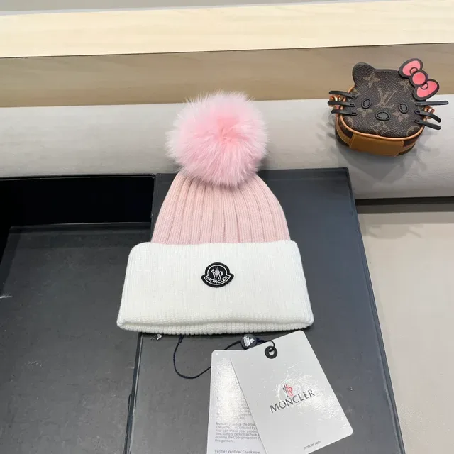 Moncler White Pink Knitted Two-Tone Beanie 3