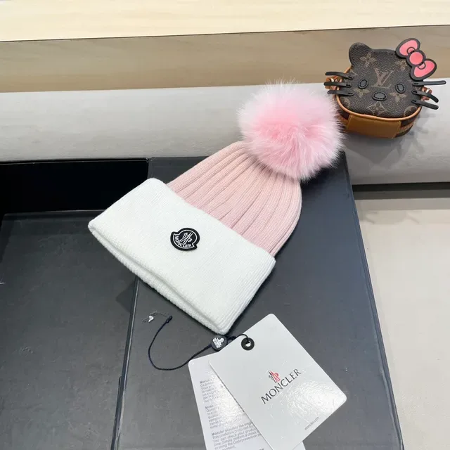 Moncler White Pink Knitted Two-Tone Beanie 4