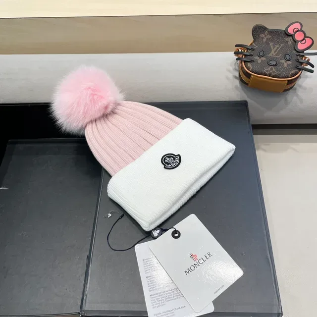 Moncler White Pink Knitted Two-Tone Beanie 5