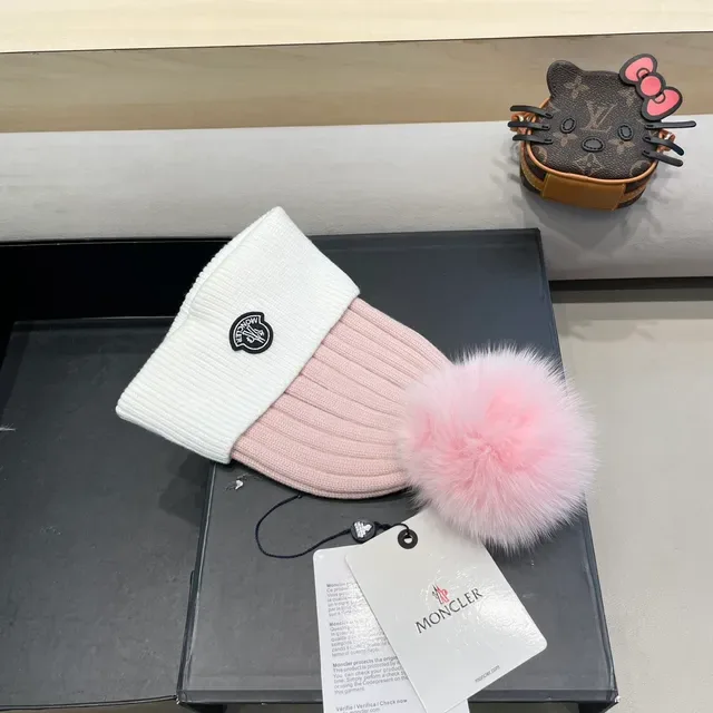 Moncler White Pink Knitted Two-Tone Beanie 9