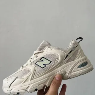 New Balance 580 Beige Noir médiomoule stratifié tige synthétique/maille sneakers à semelles épaisses