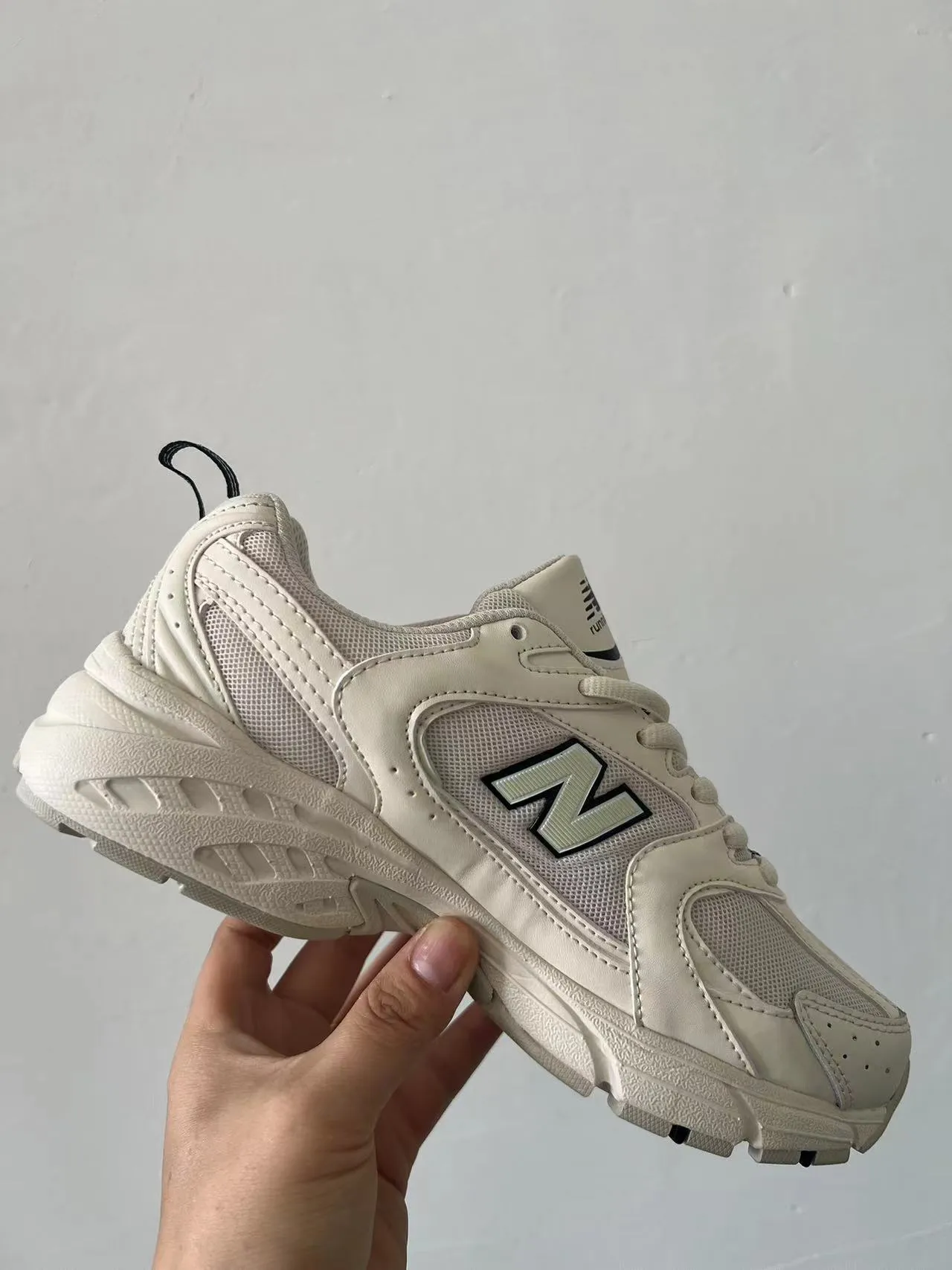 New Balance 580 Beige Noir médiomoule stratifié tige synthétique/maille sneakers à semelles épaisses 4