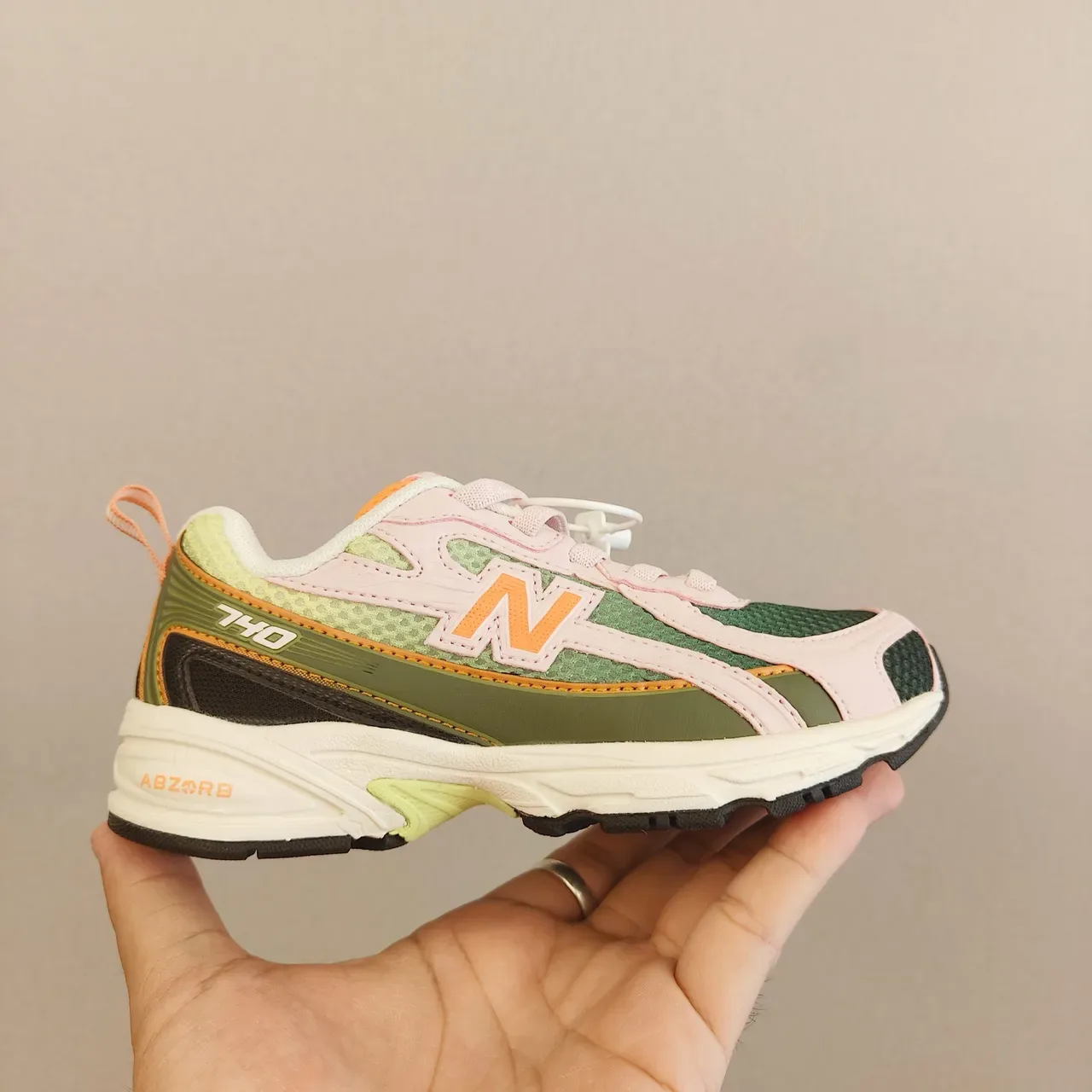 New Balance 740 GR2 Blanc Argent Vert Sneakers Lifestyle 23