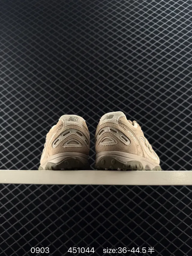 New Balance 904L Sneakers Lifestyle Beige en Daim et Maille 3
