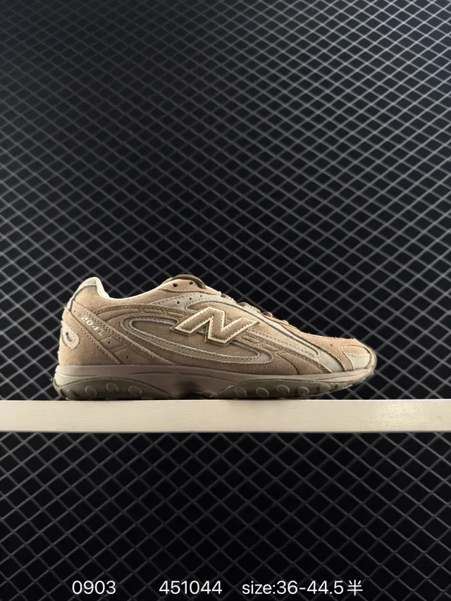 New Balance 904L Sneakers Lifestyle Beige en Daim et Maille 6