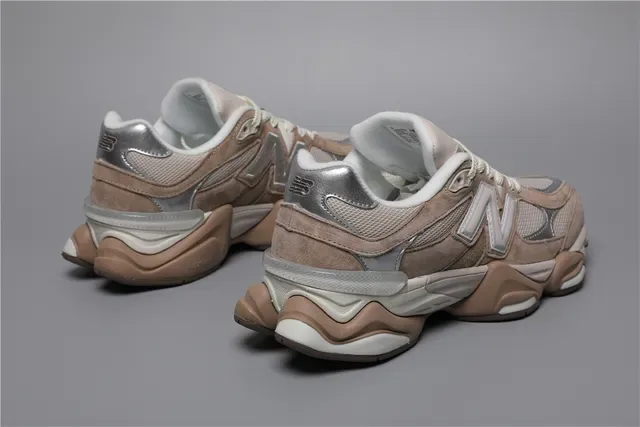 New Balance 9060 beige e prata tênis lifestyle 3