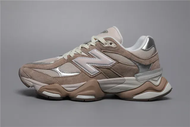 New Balance 9060 beige e prata tênis lifestyle 9