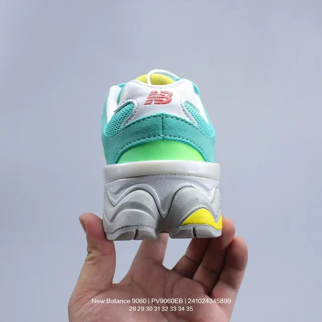 New Balance 9060 bege cinza marinho tênis chunky 10