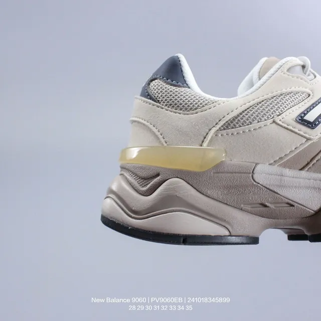 New Balance 9060 bege cinza marinho tênis chunky 24