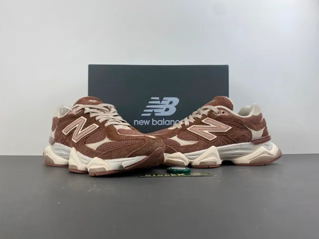 New Balance 9060 Chaussures Chunky Marron et Beige 13
