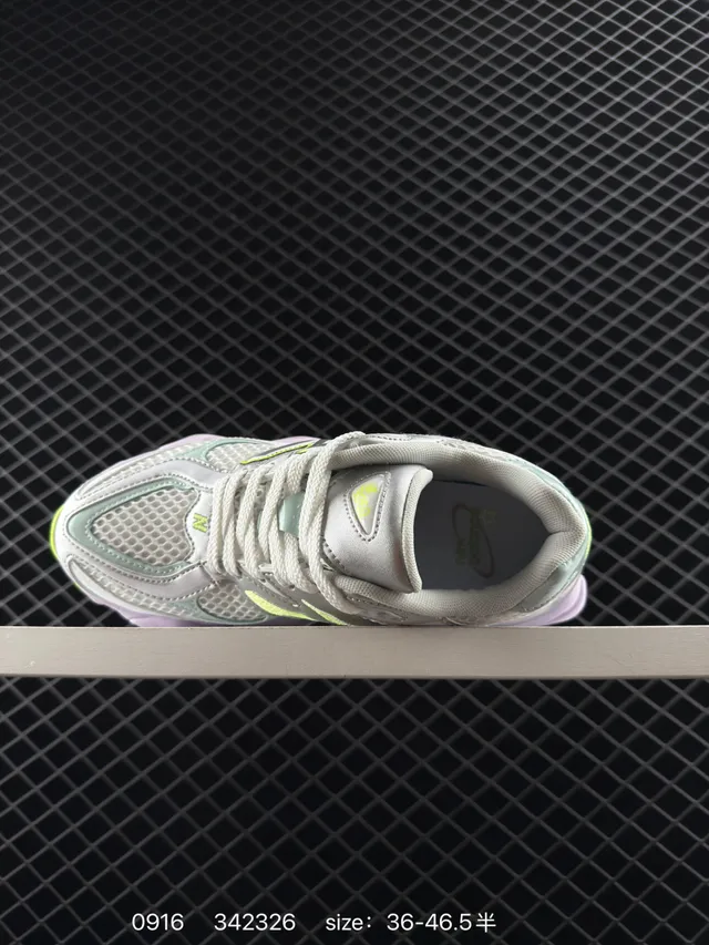 New Balance 9060 Gris Violet Accent Néon Chunky Sneakers 4