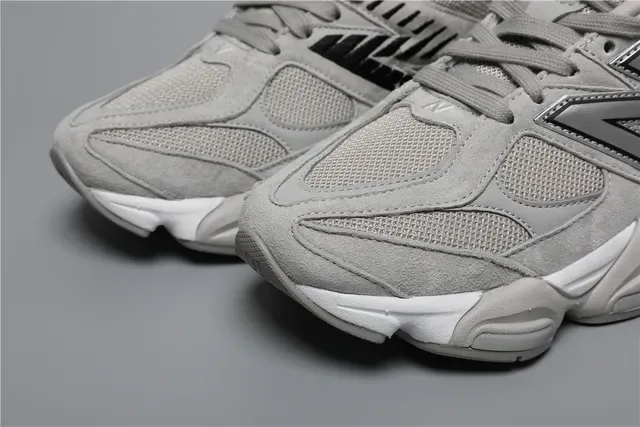 New Balance 9060 Grey chaussures lifestyle 4