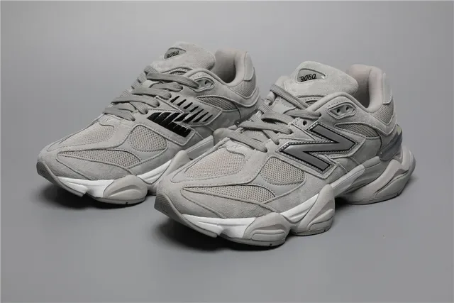 New Balance 9060 Grey chaussures lifestyle 5