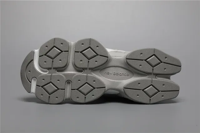 New Balance 9060 Grey chaussures lifestyle 6