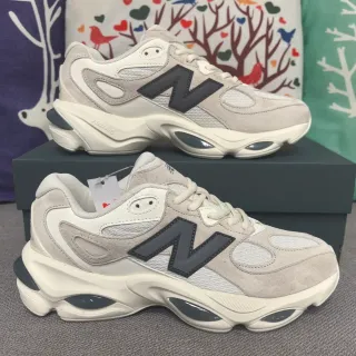 New Balance 9060 حذاء رياضي أبيض ورمادي فاتح سميك