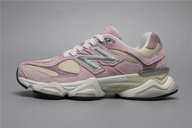 New Balance 9060 Sneakers Lifestyle Rose Pâle Violet Crème 9
